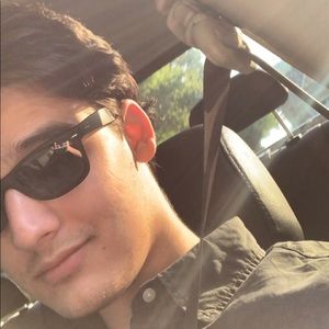 Meet your Posher, Jonathan